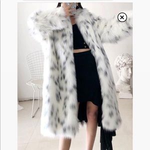 Black and white Snow leopard fluffy trench coat